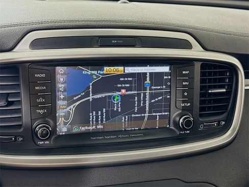 Used 2019 Kia Sorento SX image 7