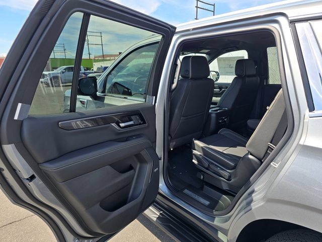 New 2026 GMC Yukon Elevation AWD/4WD image 16