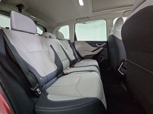 Used 2022 Subaru Forester Premium image 21