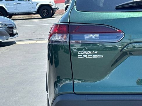 New 2026 Toyota Corolla Cross LE FWD image 14
