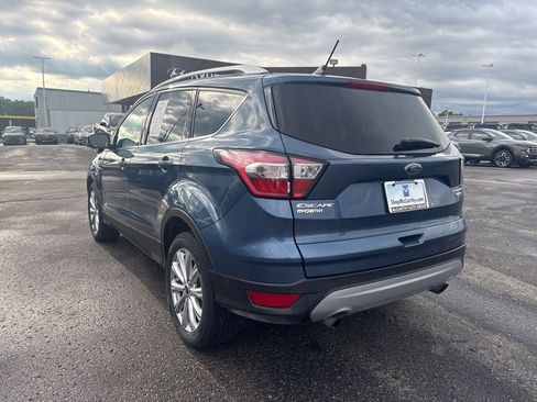 Used 2018 Ford Escape Titanium w/ Ford Safe & Smart Package AWD/4WD image 9