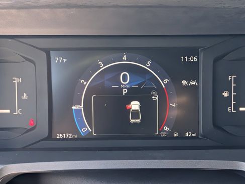 Used 2024 Toyota Tacoma SR RWD image 21