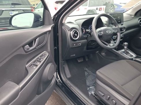 Used 2023 Hyundai Kona SEL image 12