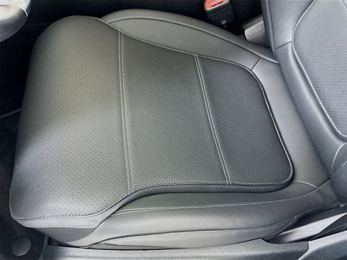 Certified 2025 Mercedes-Benz C 300 Sedan image 21