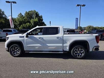 New 2026 GMC Sierra 1500 SLT w/ SLT Premium Package
