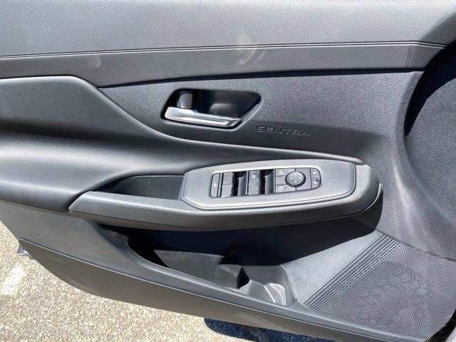 New 2027 Nissan Sentra SV w/ SV Convenience Package FWD image 13
