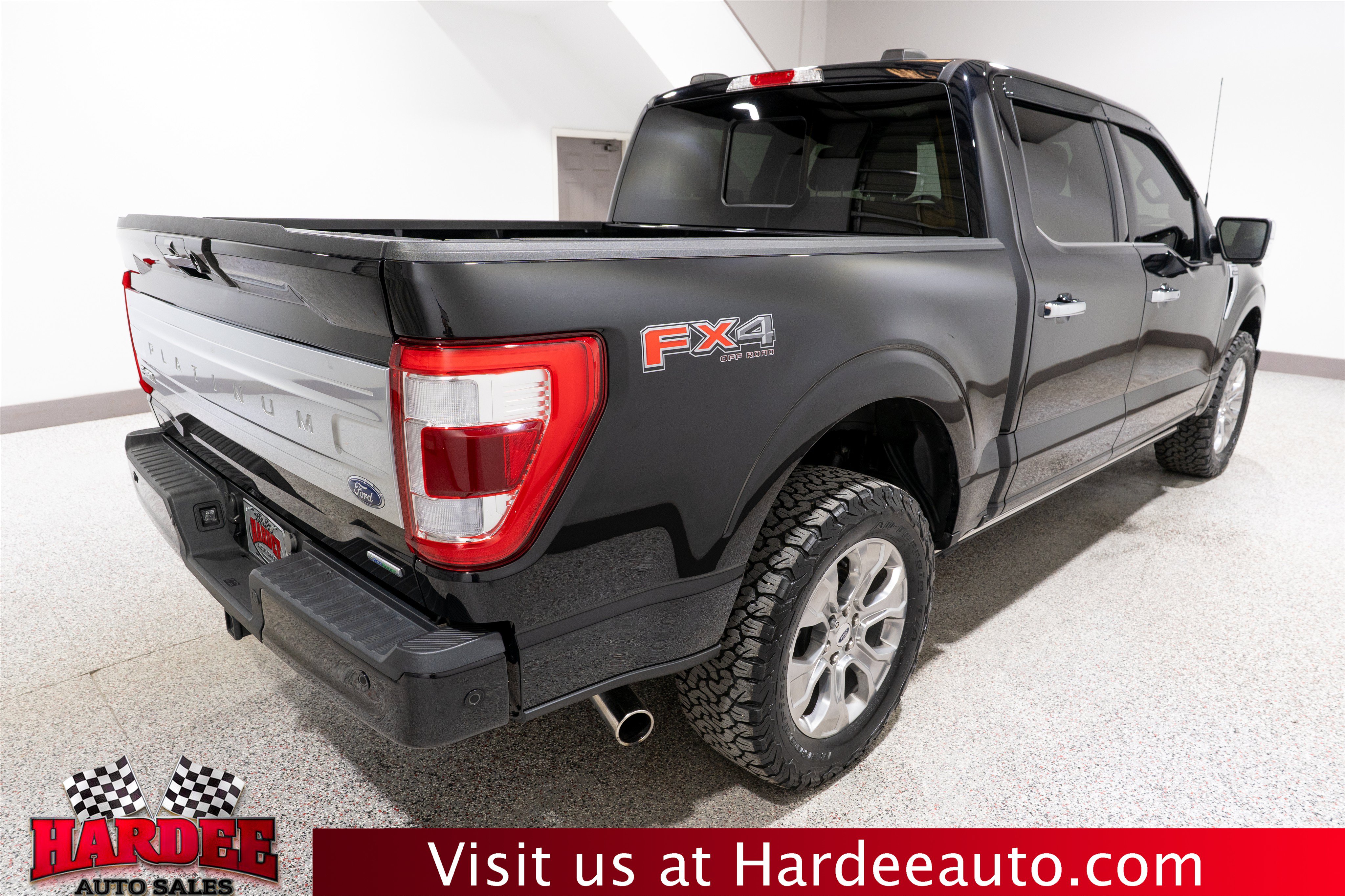 Used 2023 Ford F150 Platinum w/ FX4 Off-Road Package AWD/4WD image 5