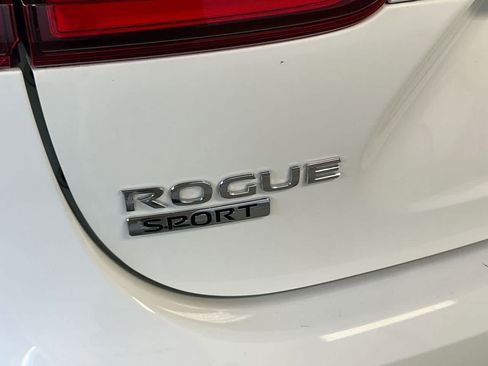 Used 2020 Nissan Rogue Sport S FWD image 10