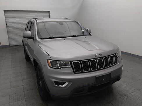Used 2017 Jeep Grand Cherokee Laredo w/ Quick Order Package 2BE RWD image 14