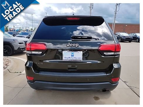 Used 2016 Jeep Grand Cherokee Laredo 75th Anniversary AWD/4WD image 7