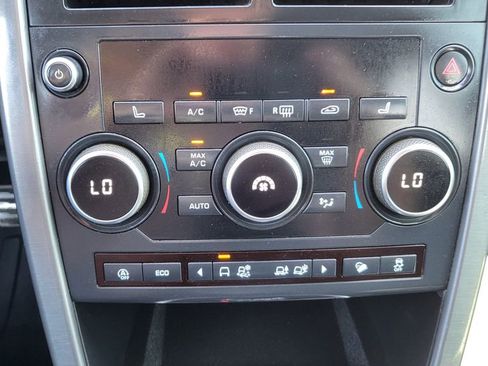 Used 2018 Land Rover Discovery Sport HSE image 33