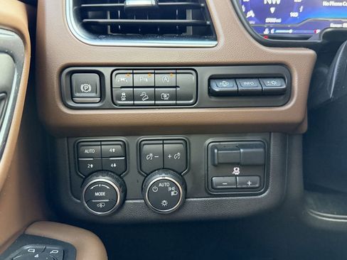 Certified 2024 Chevrolet Tahoe High Country AWD/4WD image 30