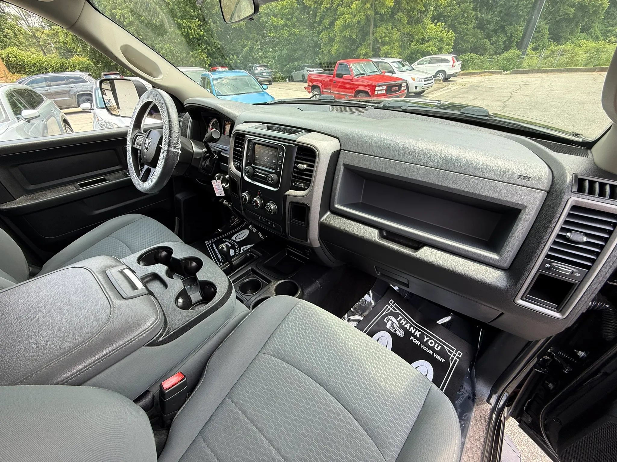 Used 2018 RAM 2500 Tradesman w/ Chrome Appearance Group AWD/4WD image 9