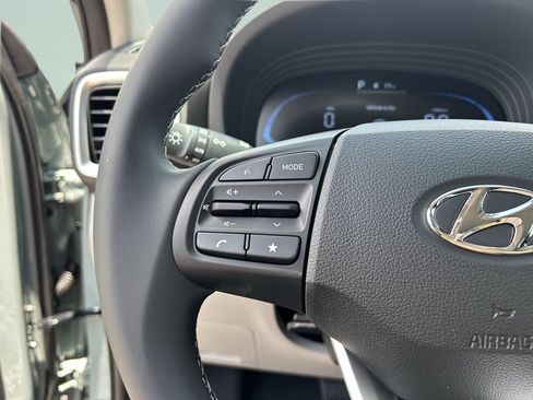 New 2026 Hyundai Venue SEL FWD image 30