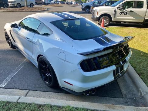 Used 2019 Ford Mustang Shelby GT350 w/ Technology Package RWD image 30