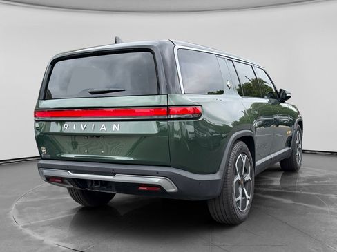 Used 2023 Rivian R1S Adventure AWD/4WD image 4