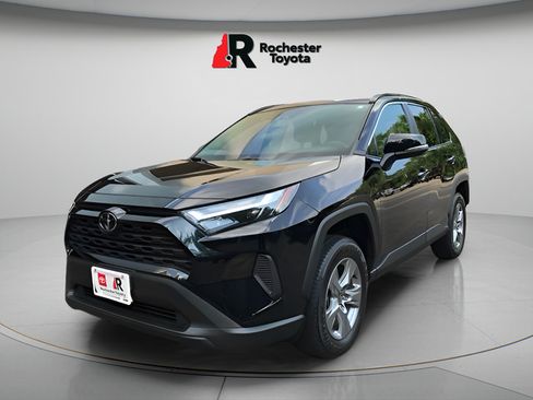 Used 2023 Toyota RAV4 XLE w/ Convenience Package AWD/4WD image 3