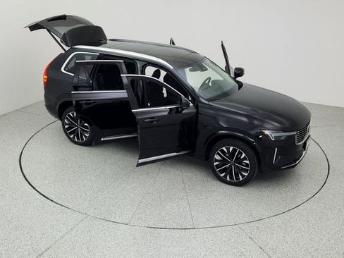 New 2026 Volvo XC90 B6 Plus w/ Protection Package Premier image 34
