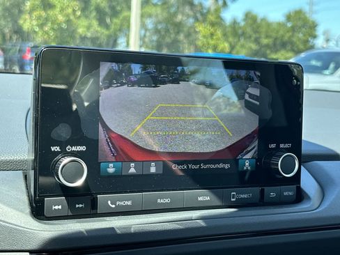 Used 2025 Honda Accord SE image 18