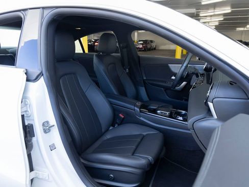 Used 2023 Mercedes-Benz CLA 250 image 27