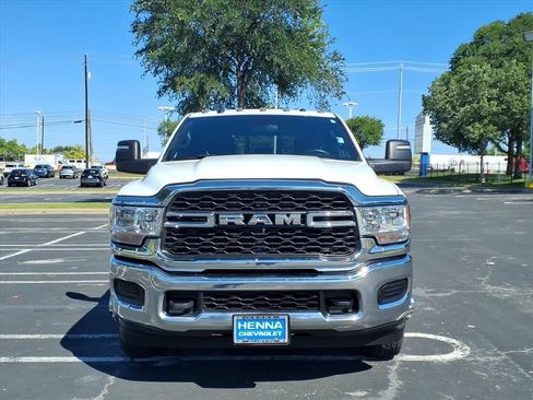 Used 2024 RAM 3500 Tradesman w/ Chrome Appearance Group AWD/4WD image 14