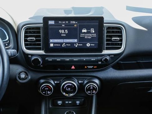 Certified 2024 Hyundai Venue SEL FWD image 13
