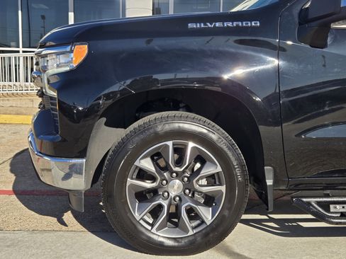 Used 2024 Chevrolet Silverado 1500 LT w/ Convenience Package II image 5