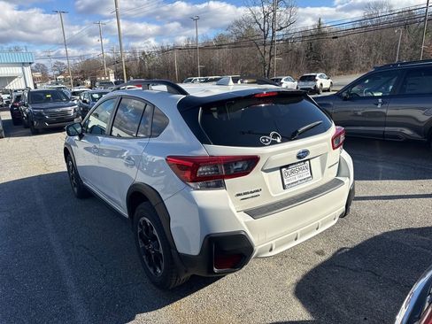 Used 2023 Subaru Crosstrek 2.0i Premium image 5