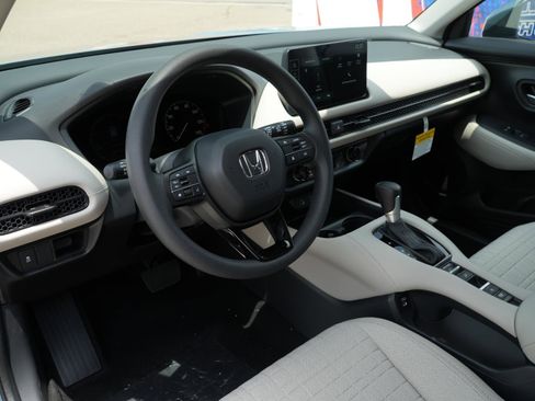 New 2027 Honda HR-V LX image 15