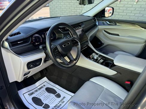 Used 2021 Jeep Grand Cherokee L Overland w/ Luxury Tech Group IV image 20