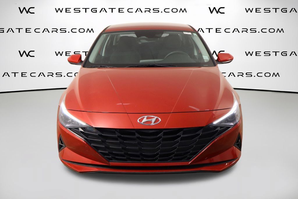 Used 2021 Hyundai Elantra Blue FWD image 2