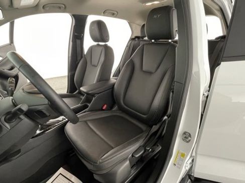 Used 2024 Buick Encore GX Sport Touring image 33