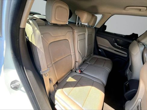 Used 2022 Lincoln Corsair Reserve AWD/4WD image 27