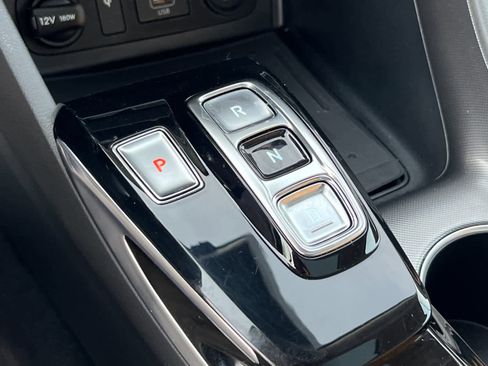 Used 2023 Hyundai Sonata Limited image 21