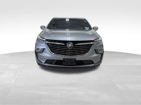 Used 2023 Buick Enclave Essence AWD/4WD image 4
