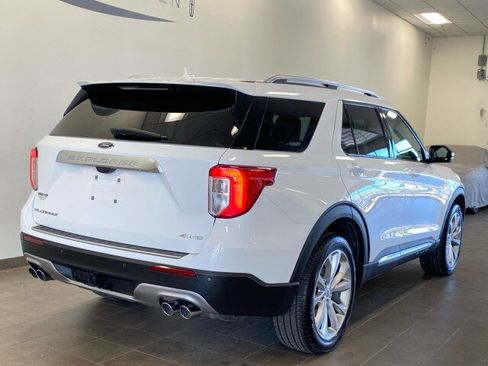Used 2023 Ford Explorer Platinum w/ Technology Package image 8