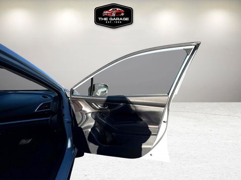 Used 2018 Subaru Crosstrek 2.0i Limited image 32