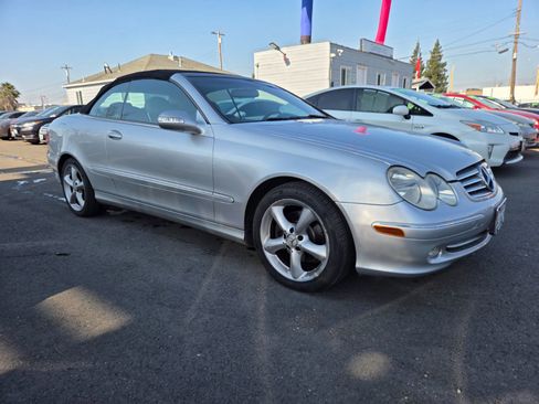 Used 2005 Mercedes-Benz CLK 320 Cabriolet image 5