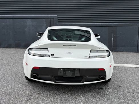 Used 2015 Aston Martin V8 Vantage GT RWD image 9