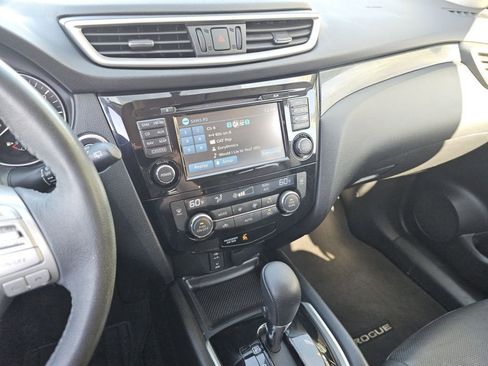 Used 2014 Nissan Rogue SL w/ SL Premium Package AWD/4WD image 31