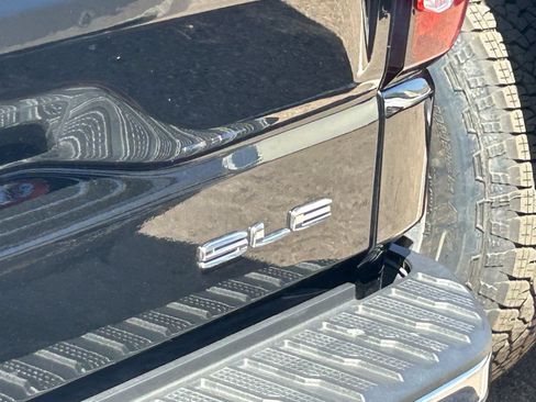 Used 2025 GMC Sierra 1500 SLE RWD image 7