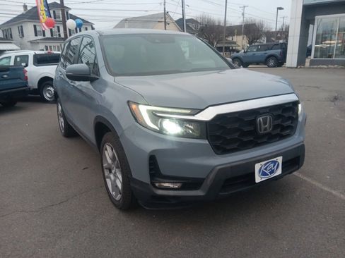 Used 2024 Honda Passport EX-L image 2