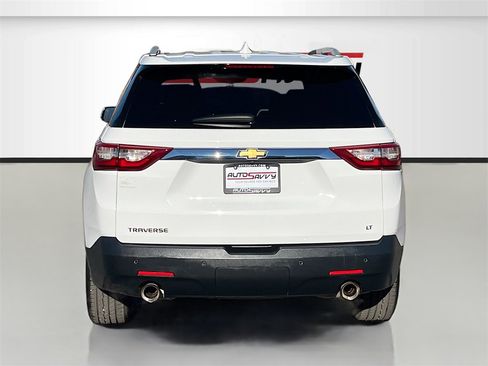 Used 2018 Chevrolet Traverse LT image 6