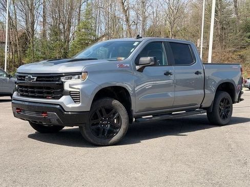 Used 2024 Chevrolet Silverado 1500 LT Trail Boss w/ Protection Package AWD/4WD image 2