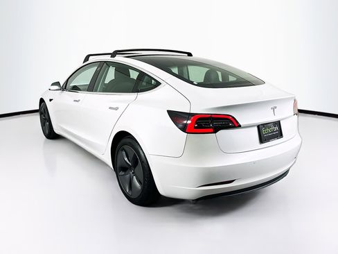 Used 2020 Tesla Model 3 Standard Range Plus image 5