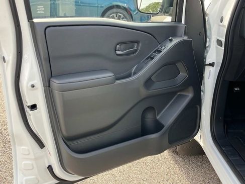 New 2026 Nissan Frontier SV w/ All-Weather Content Package AWD/4WD image 28