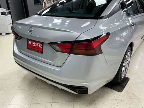 Used 2023 Nissan Altima 2.5 S FWD image 30