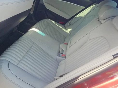 Used 2024 Genesis G70 3.3T Advanced RWD image 6