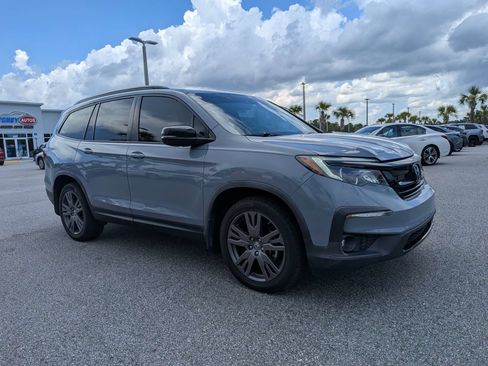 Used 2022 Honda Pilot Sport image 2