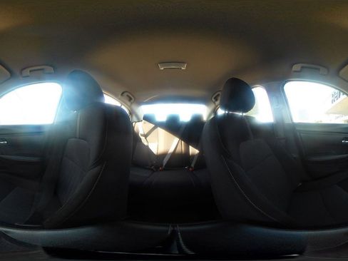 Used 2025 Nissan Sentra SV image 41